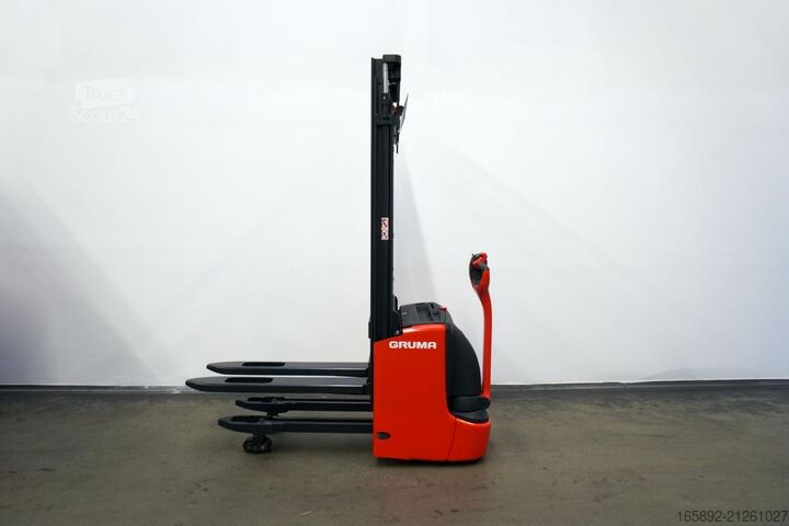 Manual stacker Linde L 12 i 1172