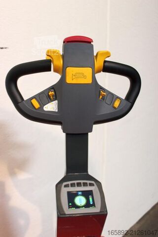 Ročni viličar Combilift CS2350