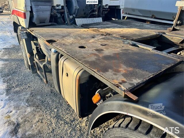 Standard-SZM Volvo FH16 700 6x4 heavy-duty tractor unit – 300,000 km