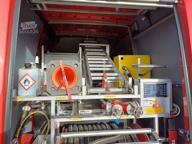 Tűzoltóautó Mercedes-Benz Sprinter 316 OneSeven CAFS