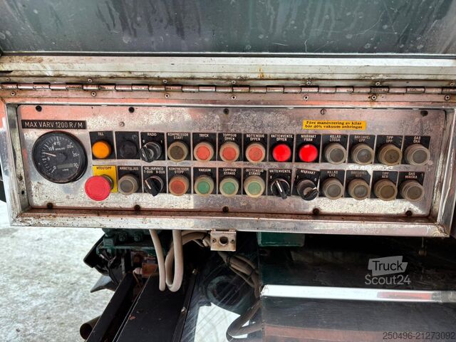 Camion aspirapolvere Scania P 420 8x4*4  Korp & son tank 14500 l + 1500 l /...