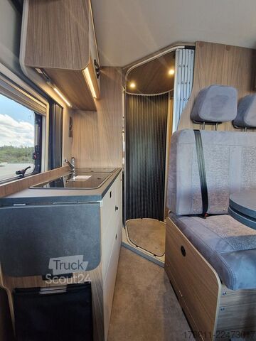 Camping-car PÖSSL Roadcruiser Fiat 140PS Plus-Ausstattung