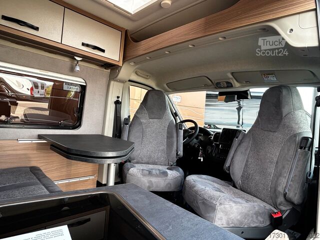 عربة تخييم PÖSSL Roadcruiser Automat 180PS Premium-Ausstattung