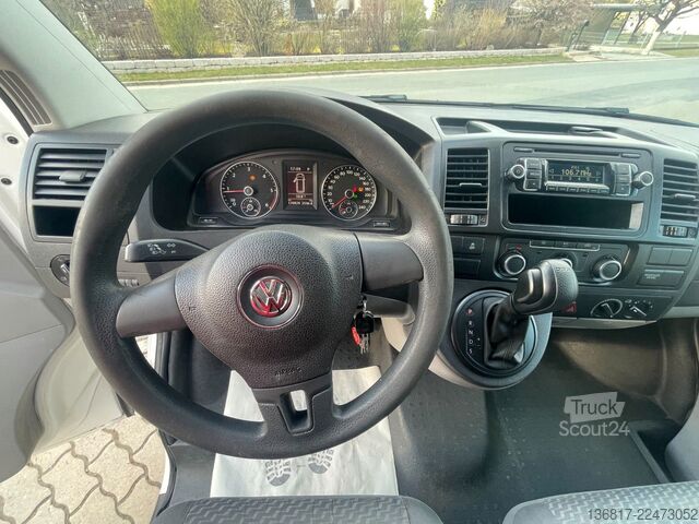 Minibus VW T5 Transporter Kleinbus Kombi 9 Sitzer Klima