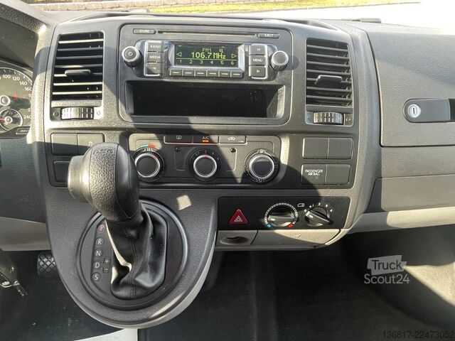Minibus VW T5 Transporter Kleinbus Kombi 9 Sitzer Klima