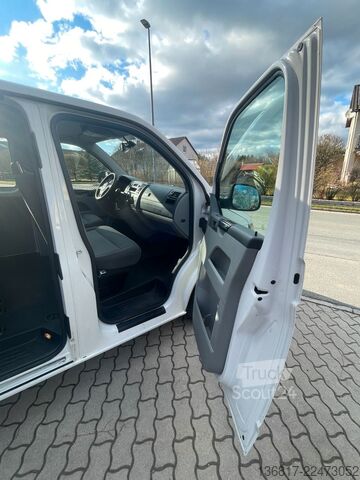 Minibus VW T5 Transporter Kleinbus Kombi 9 Sitzer Klima
