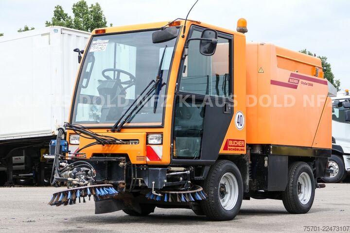 Кастомизированный фургон Bucher Citycat 2000 Kehrmaschine
