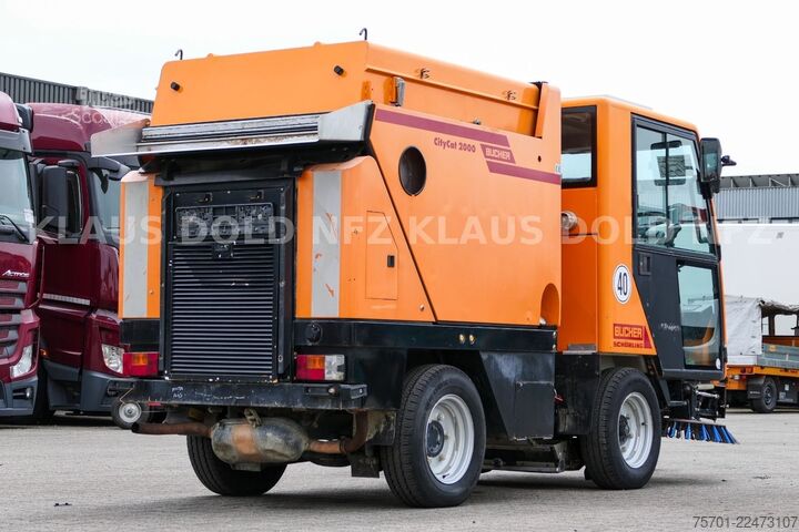 Кастомизированный фургон Bucher Citycat 2000 Kehrmaschine