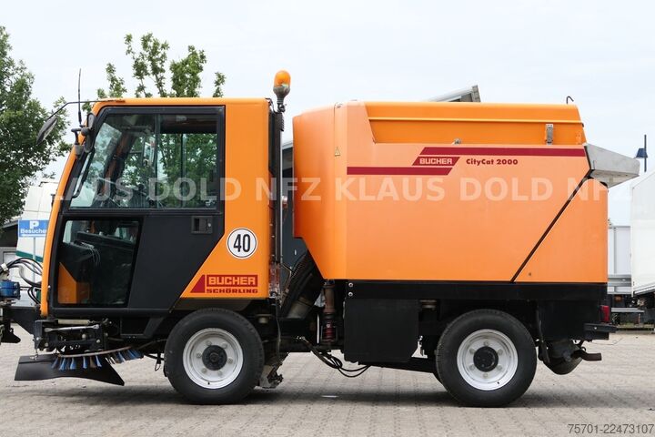Кастомизированный фургон Bucher Citycat 2000 Kehrmaschine