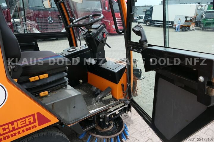 Кастомизированный фургон Bucher Citycat 2000 Kehrmaschine