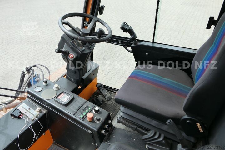 Кастомизированный фургон Bucher Citycat 2000 Kehrmaschine