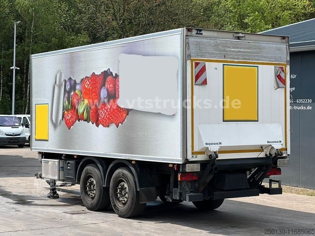 Koeltrailers FZ.U.LK-Techn. Tandem Kühlkoffer mit LBW