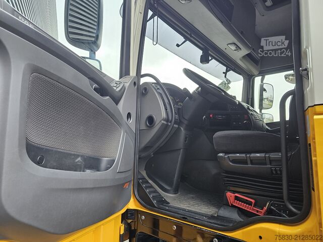 Standard-SZM DAF XF 460 / 4x2 SPACECAB / NL-TRUCK