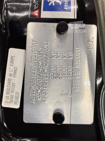Фургон-панель PEUGEOT Boxer Kasten Hochraum 333 L2H2 BlueHDi 140 Stop&