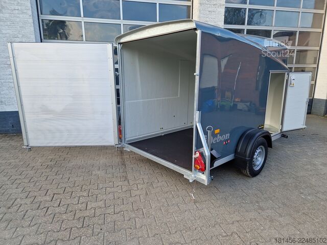 Remorque de transport de chevaux Cheval Liberté Debon Polycargo 1300 eisengrau Seitentür direk