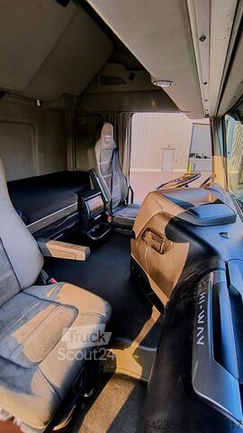 стандартный седельный тягач Iveco Stralis AS 440