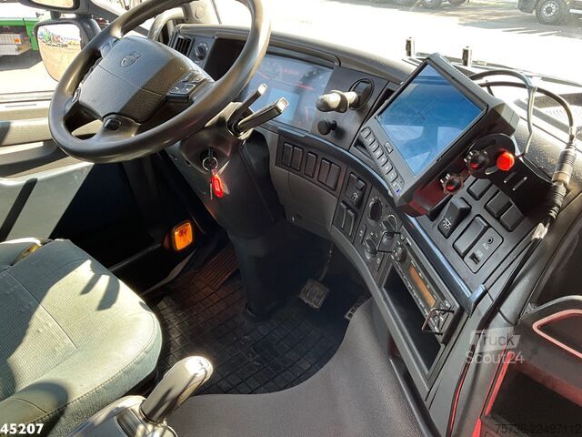 Kamion sa kranom Volvo FH 500 8x4 Effer 65 Tonmeter laadkraan + Fly-Jib