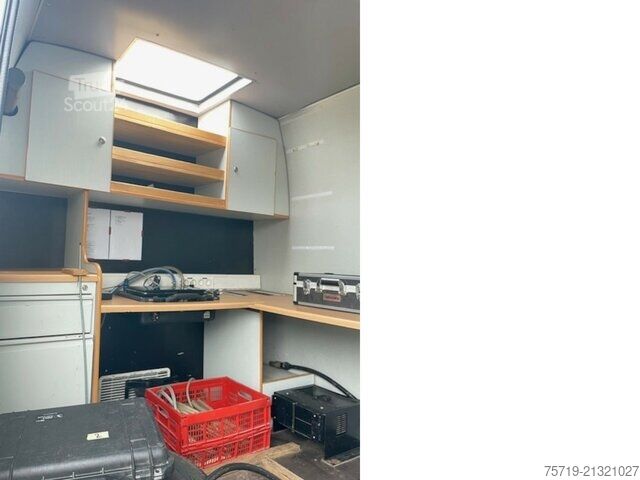 Sonderausbau-Transporter Mercedes-Benz Vario 615 DKA 4x2 Spülwagen