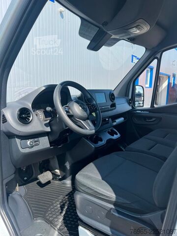 Kastenwagen hoch MERCEDES-BENZ Sprinter 215 9G-TR HOCH+LANG KLIMA 3-SITZ KAMERA