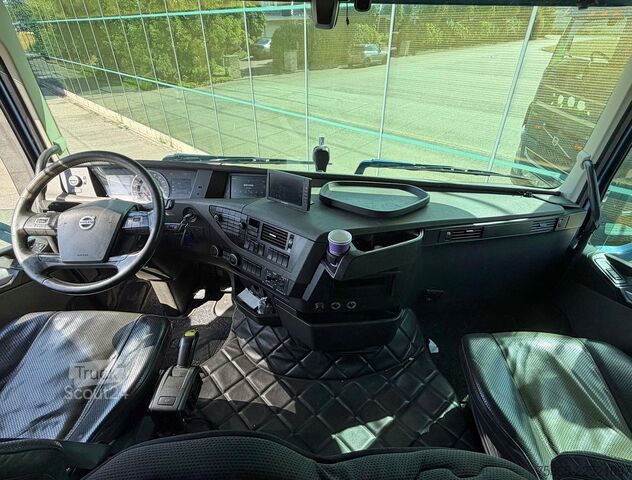 شاحنة مبردة VOLVO FH 16.650 XL 6X2 FULL AIR FULL OPTIONS SIDE DOOR
