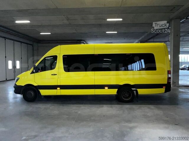 Автомобил за превоз на пътници Mercedes-Benz Sprinter