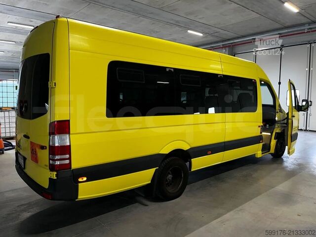 Автомобил за превоз на пътници Mercedes-Benz Sprinter