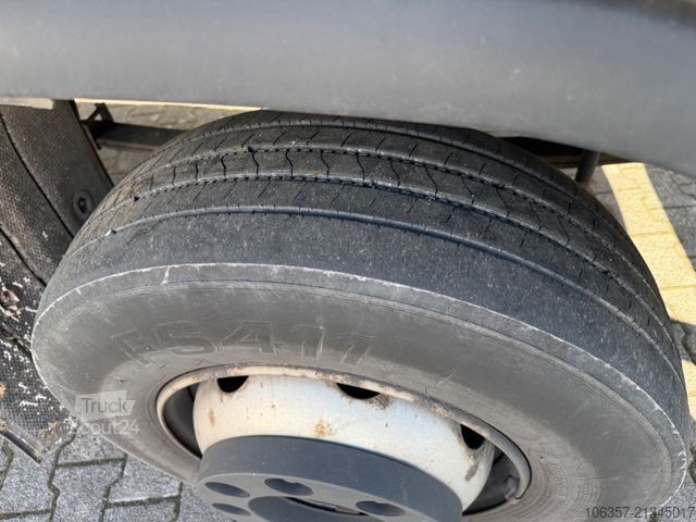 Φορτηγό πλατφόρμα με μουσαμά IVECO Eurocargo 160E28/P Plane& Spriegel E6C LBW 1500k