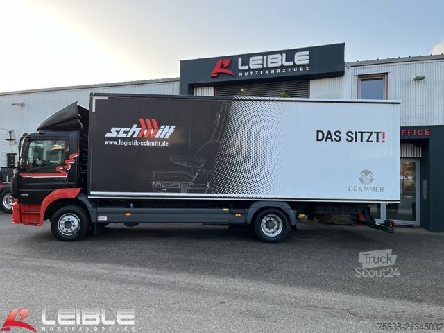 Фургон (вантажний автомобіль) MERCEDES-BENZ Atego 1318*159 TKM*Koffer m. Rollbahn für Sitze