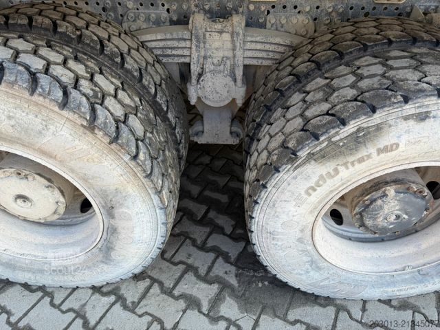 Betonmixer vrachtwagen MERCEDES-BENZ AROCS 3742 8x4 Betonmischer EUROMIX 10 m³