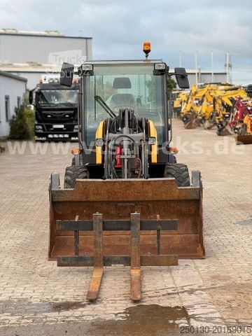 Wiellader MECALAC AS 750 Gabel + Schaufel