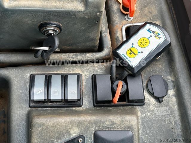 Wiellader MECALAC AX 850 4x4 Schaufel Greifschaufel 2.539 Std.