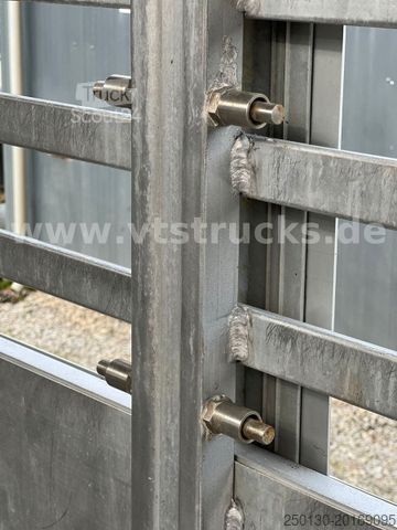 Przyczepa do transportu koni PEZZIOLI RBA31 3.Stock Viehanhänger, Hubdach, Tränke