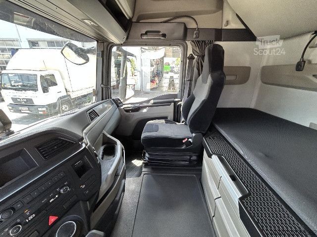 Standard SZM MAN TGX 18.520 4x2 BL SA