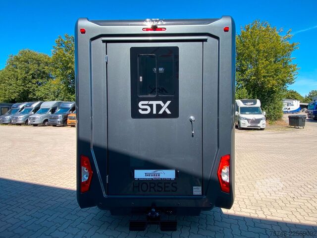 Viehtransporter RENAULT Master STX  Haras AUTOM. 3 Sitzer Haras