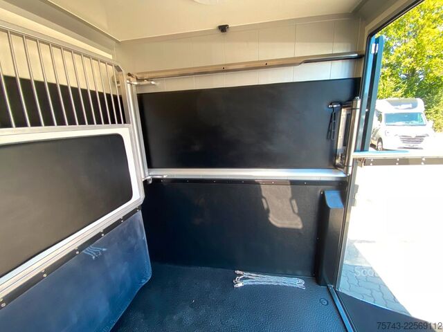 Boskapstransportör RENAULT Master STX 5 Sitzer Haras ex. Lang Automatik