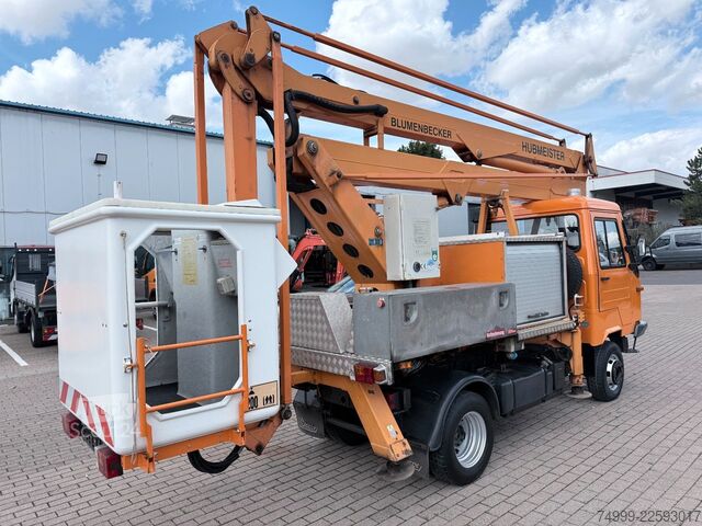 Lkw-Arbeitsbühne MULTICAR M26 4x4 Hubsteiger auf Wechselsystem KWS