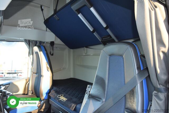 Tracteur routier standard VOLVO FH 500 Globetrotter XL Varios