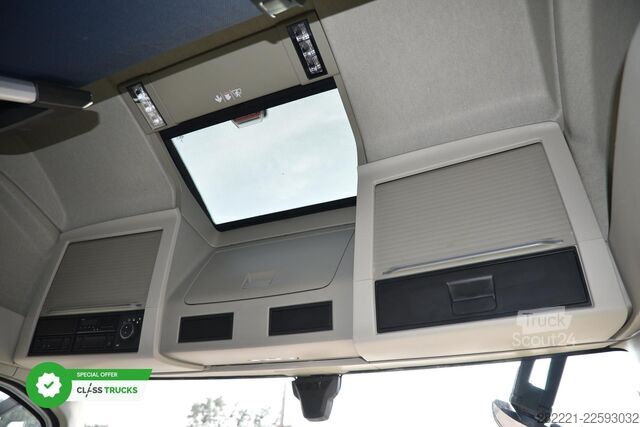 Vakio vetoauto VOLVO FH 500 Globetrotter XL Varios