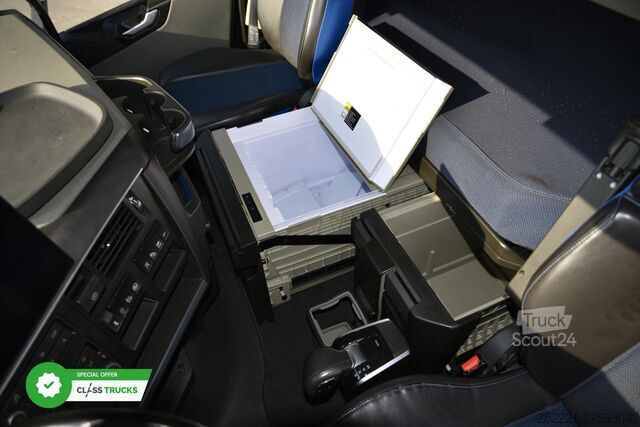 Vakio vetoauto VOLVO FH 500 Globetrotter XL Varios