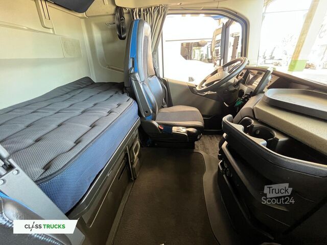 Standardni vlačilec VOLVO FH 460 Globetrotter XL i-Save SideSkirts