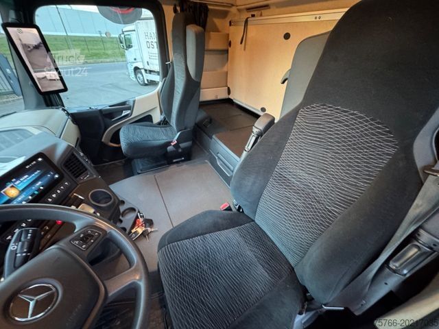 Camion de boissons MERCEDES-BENZ ACTROS 2545 L / LENKACHSE / 2 x LBW / KOMPLETTZU
