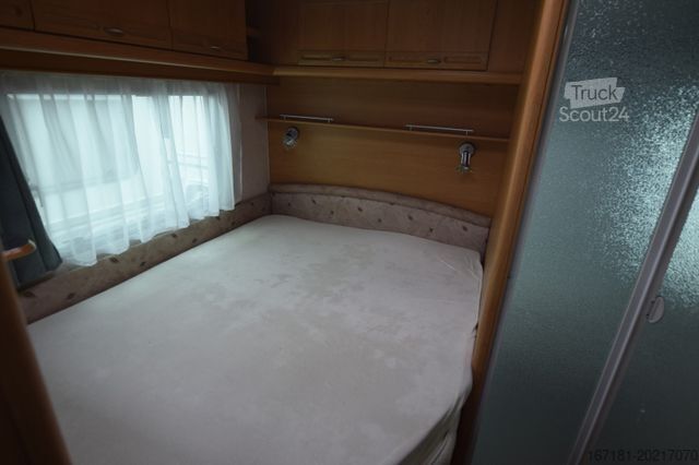 Caravana ADRIA Unica 462 DP mit Mover und Vorzelt
