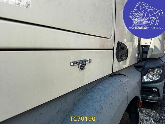 Padrão-SZM Mercedes-Benz Actros 1843