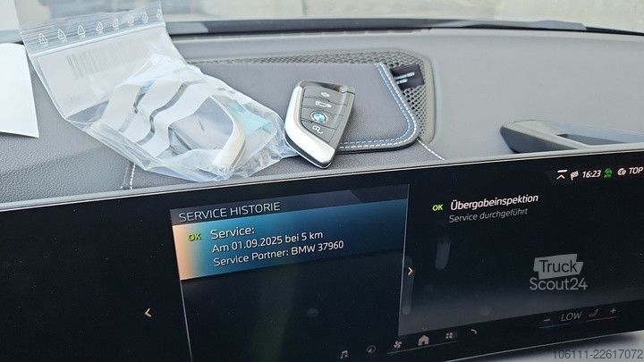 Minibus BMW 330 e Touring AHK Abstand Tempomat Keyless