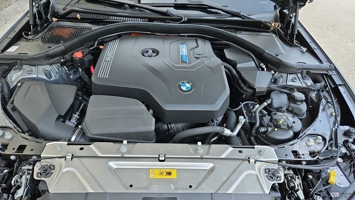 Minibus BMW 330 e Touring AHK Abstand Tempomat Keyless