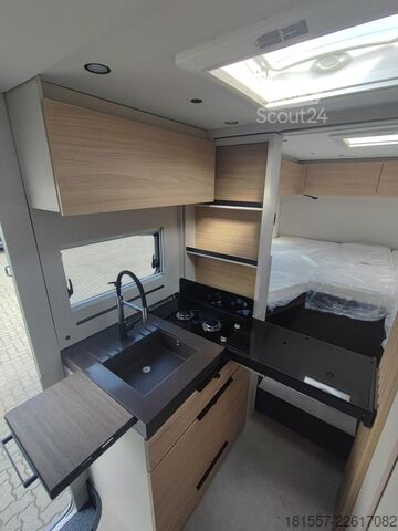 Yarı entegre karavan BÜRSTNER Signature SFT 7.1