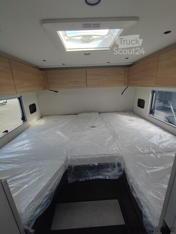 Yarı entegre karavan BÜRSTNER Signature SFT 7.1