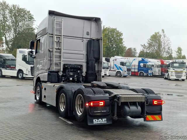 Standard-SZM DAF XF 530 SuperSpaceCab 6x2 - Retarder - Night cli...