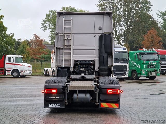 Standard-SZM DAF XF 530 SuperSpaceCab 6x2 - Retarder - Night cli...