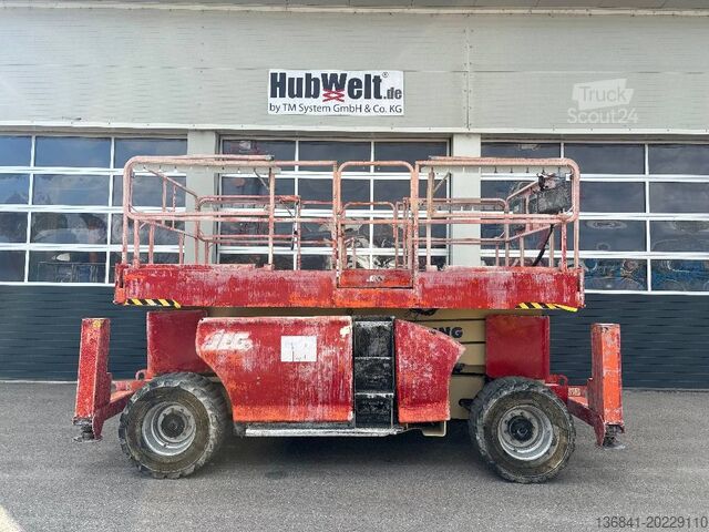 Makaslı kaldırma JLG 4394 RT 15,10m Diesel Scherenarbeitsbühne 4x4